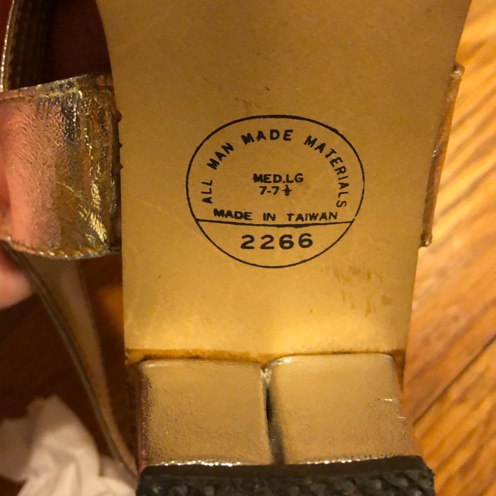 Vintage silver chunky heels - Picture 5 of 8